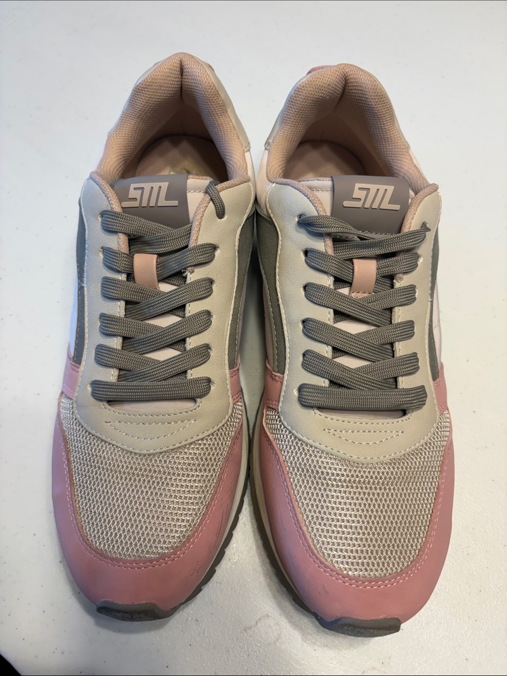 Steve Madden Kinkade Pink Beige and Gray Athletic Sneakers Shoes Women’s Size:9